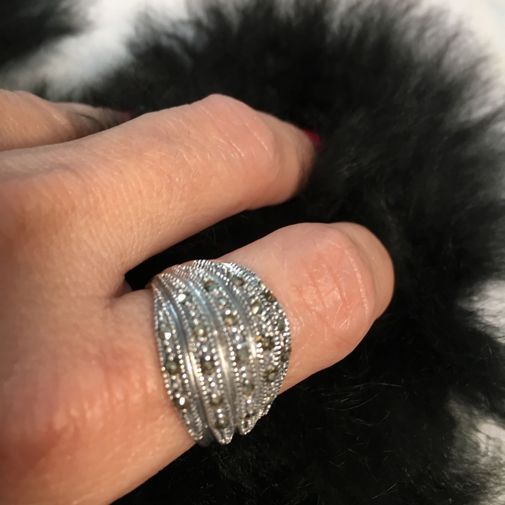 Fine Silver 950 Ring & Marcasite aplications /New/